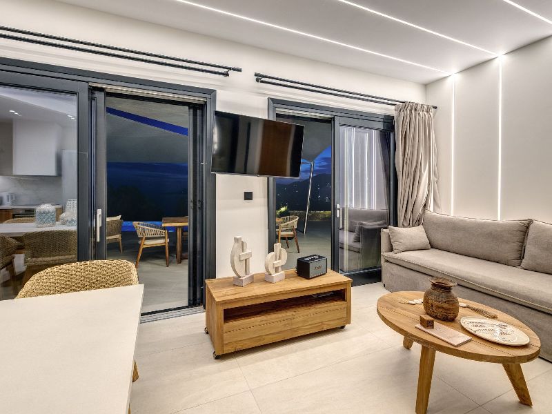 Althea Pnoe Villas in Syros Greece