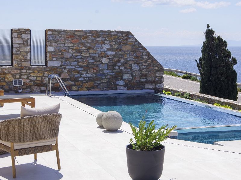 pnoe luxury villas in Syros island Greece