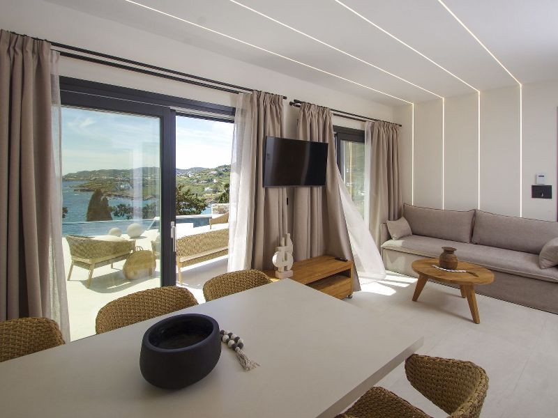 pnoe luxury villas in Syros island Greece