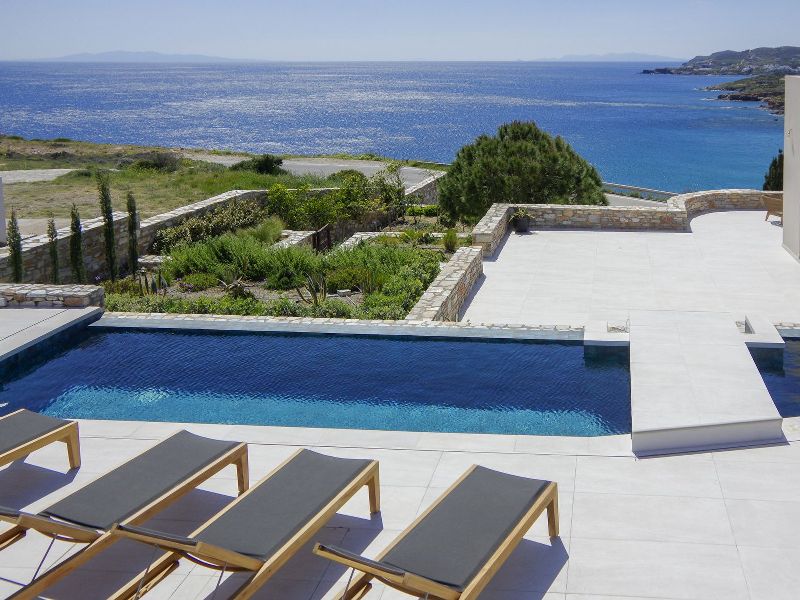 pnoe luxury villas in Syros island Greece