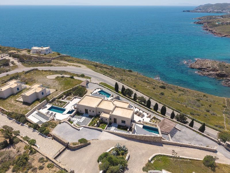 pnoe luxury villas in Syros island Greece
