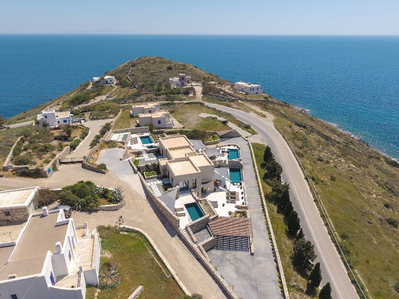 pnoe luxury villas in Syros island Greece