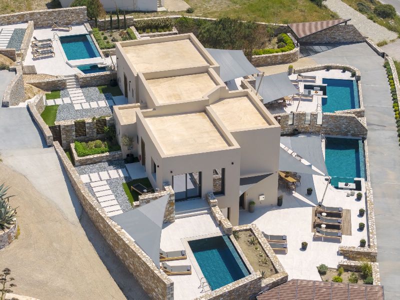 pnoe luxury villas in Syros island Greece