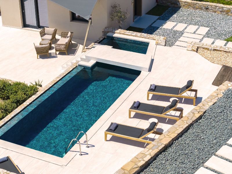 pnoe luxury villas in Syros island Greece