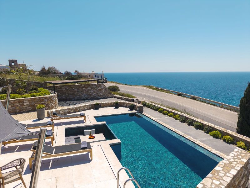 pnoe luxury villas in Syros island Greece