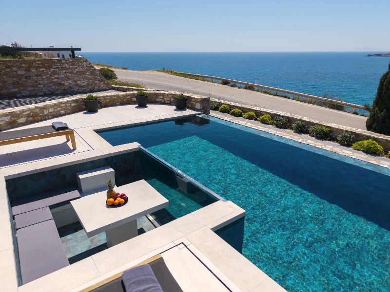 pnoe luxury villas in Syros island Greece