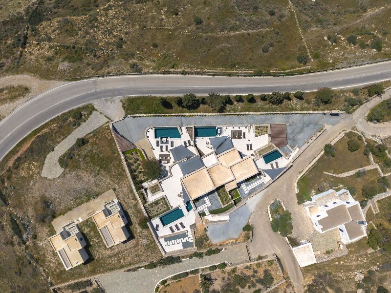pnoe luxury villas in Syros island Greece