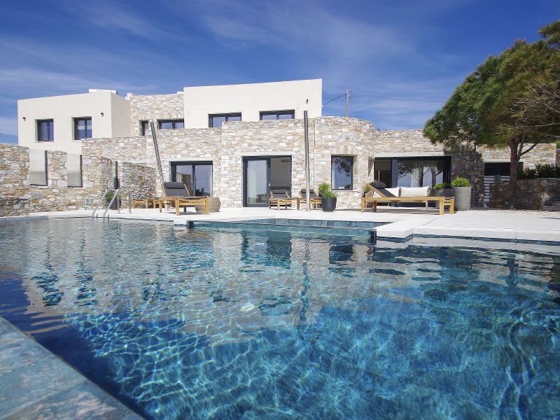 pnoe luxury villas in Syros island Greece