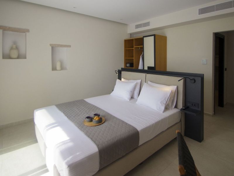 pnoe luxury villas in Syros island Greece