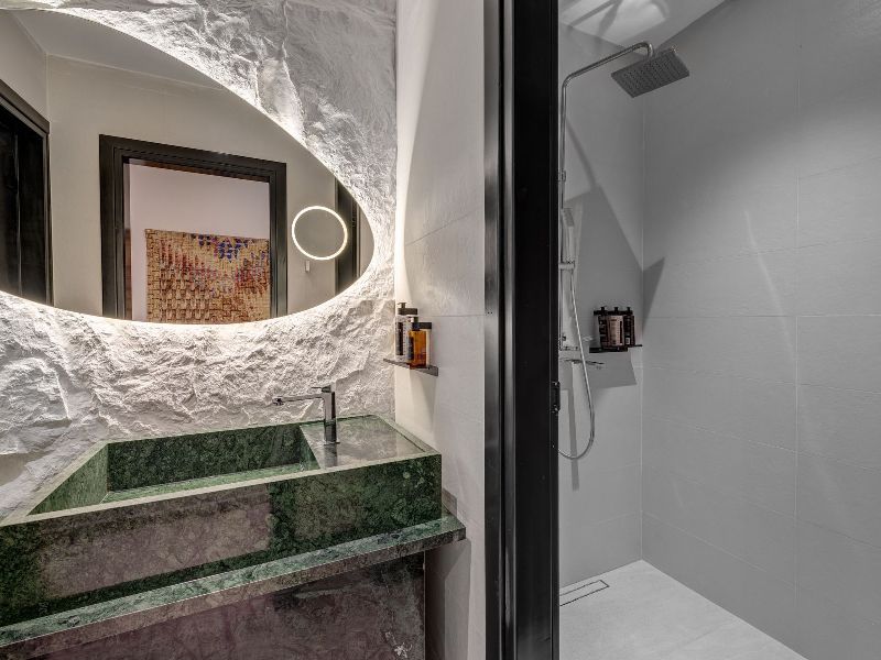 Thryallis Pnoe Villas in Syros Greece